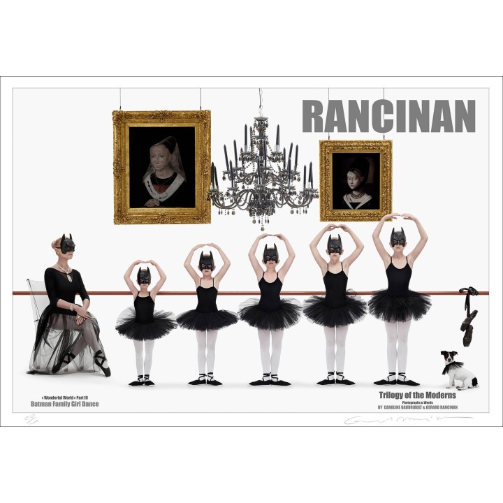 POSTER TRILOGIE DES MODERNES - BATMAN FAMILY GIRLS DANCE - 2015